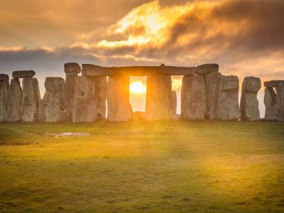 stonehenge sun
